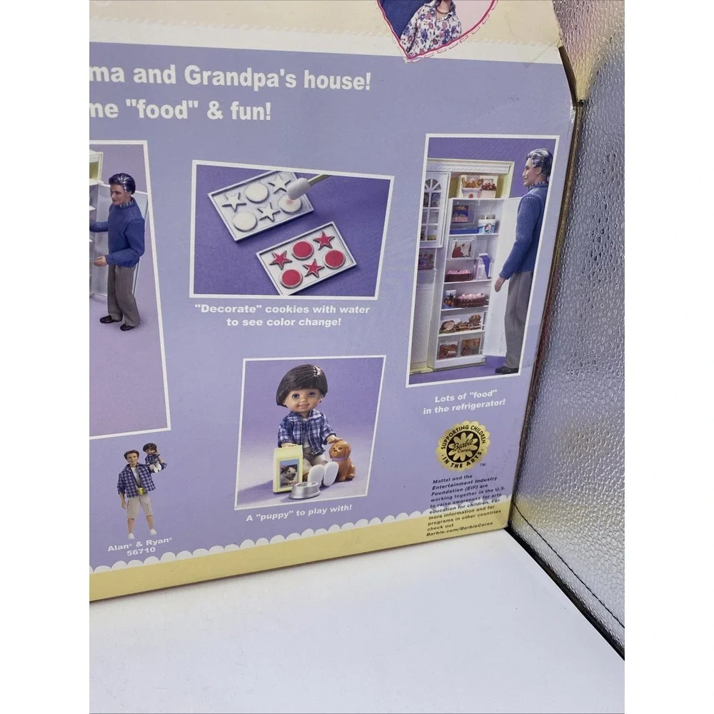 *RARE* Sealed Barbie Doll Happy Family Grandmas Kitchen‎ Gift Set 2003 B9885 NIB